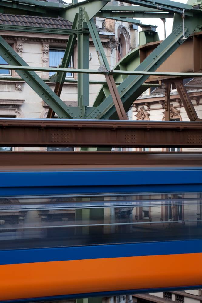 Schwebebahn